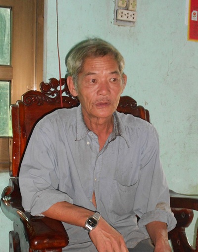 Bị mất con lại cho tiền rồi năn nỉ xin tha tù hung thủ - 3 Người cha nhân hậu: “Bị cáo có
đi tù, con trai tui cũng chẳng thể sống lại được”.