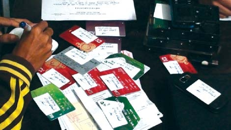 Quảng cáo đường truyền cá cược trên facebook - 1 Một số tang vật của vụ án.