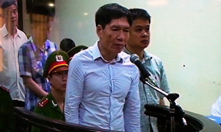 Dương Tự Trọng bật khóc khi nói lời sau cùng - 1 Dương Tự Trọng bật khóc khi nói lời sau cùng