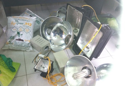 Choáng với “công nghệ” trồng cần sa trong nhà vừa phát hiện tại Hải Phòng - 4 Những dụng cụ chế biến cần sa của Đỗ Hải Nam