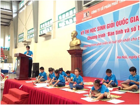 Gần 500 học sinh thi tài giải toán nhanh - 3 Gần 500 học sinh thi tài giải toán nhanh