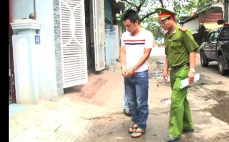 Hung thủ Lê Viết Cường bị bắt tại Công an Thừa Thiên- Huế.