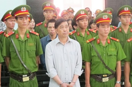 Hoãn phiên tòa vụ tham ô khi sửa ụ tàu vì vắng Dương Chí Dũng - 1 Hoãn phiên tòa vụ tham ô khi sửa ụ tàu vì vắng Dương Chí Dũng
