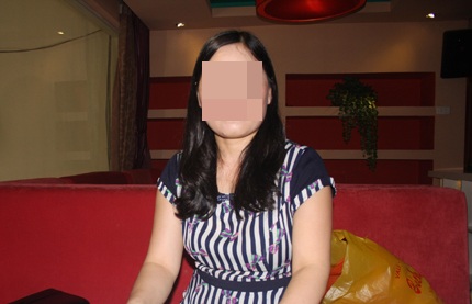 Nữ đại gia U50, cuối đời thê thảm vì tình - tiền - 2 Chị Nguyễn Thị N kể lại chuyện bị “phi công trẻ” lừa tình.