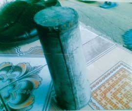 Khối thiên thạch rởm.