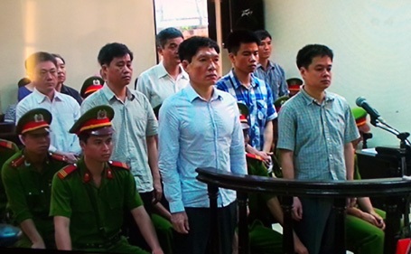 Anh em Dũng-Trọng cùng "hoàn toàn tin" ông Ngọ - 9 Dương Tự Trọng và các đồng phạm trong phòng xử