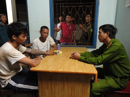 Cướp chìa khóa, hàng chục học viên trốn khỏi nơi cai nghiện - 2 Cơ quan điều tra đang lấy lời khai các đối tượng đã bị bắt giữ