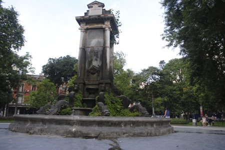 Vườn hoa Diên Hồng