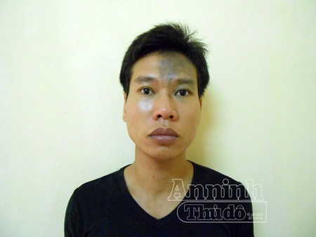 Mâu thuẫn với hàng xóm mua 5 lít xăng phóng hỏa đốt nhà - 2 Đối tượng Hiếu