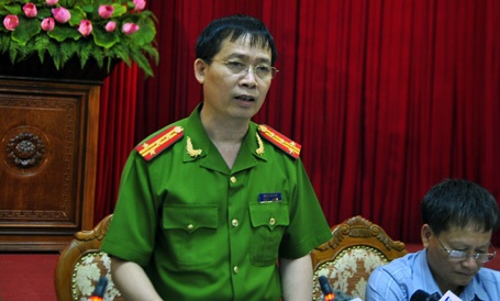 Vì sao đối tượng bắt cóc con tin không bị còng tay? - 1 Trưởng phòng Cảnh sát hình sự - CATP Hà Nội trong buổi giao ban báo chí Thành ủy Hà Nội chiều 16/9