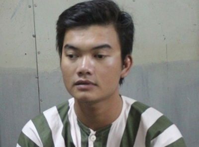 Truy tố gã “phi công trẻ” giết con gái người tình bằng sữa tắm và nước sôi - 1 Hung thủ Quang tại nhà tạm giam.