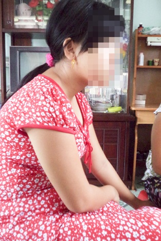 Bi hài đám cưới tuổi 15 - 1 Bé Phương A phổng phao hơn tuổi 15 nhiều.