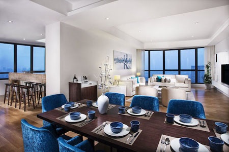 Đột nhập penthouse đẳng cấp có bể bơi trong nhà đầu tiên tại Hà Nội