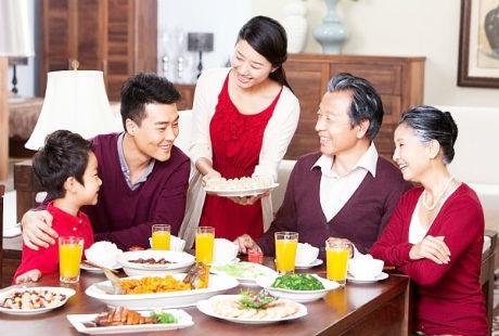 Kinh nghiệm khi đi du lịch sau dịp Tết - 2 Khi đi du lịch vào dịp Tết, vấn đề ăn uống là điều du khách cần lưu ý