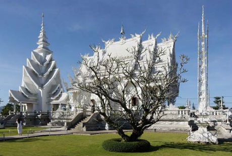 Khám phá ngôi chùa Trắng có kiến trúc độc nhất thế giới - 3 Khám phá ngôi chùa Trắng có kiến trúc độc nhất thế giới