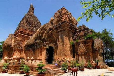 Dạo quanh những điểm du lịch hấp dẫn tại Phan Thiết. - 8 Dạo quanh những điểm du lịch hấp dẫn tại Phan Thiết.