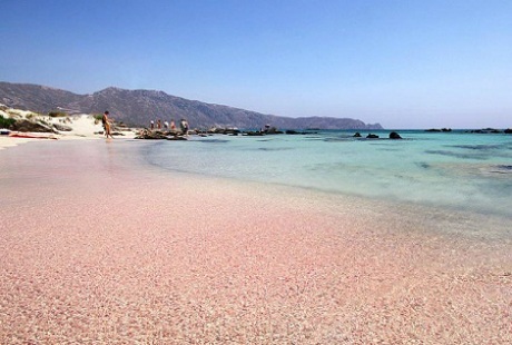 Đi du lịch ở đâu trong tháng 5 này? - 3 Bãi “cát” hồng ở bờ biển Elafonisi, Crete