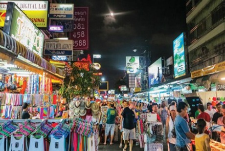 Đi “chợ châu Á” mùa sale off