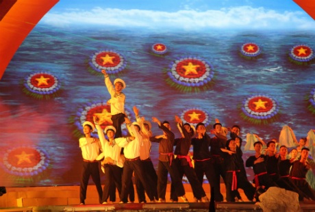 Đêm nghệ thuật “Đại gia đình các dân tộc Việt Nam xây dựng và bảo vệ Tổ quốc”