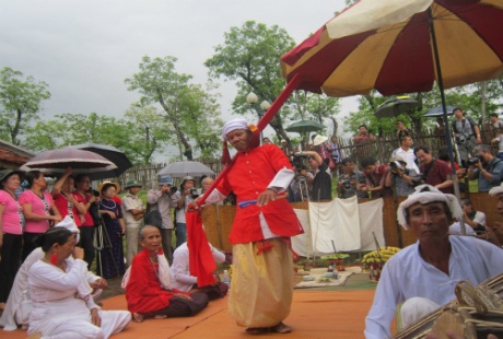 Tin & ảnh: Nhữ Trang