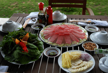 Phòng tránh ngộ độc thức ăn khi đi du lịch - 2 Phòng tránh ngộ độc thức ăn khi đi du lịch