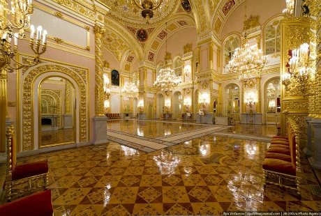 Ngắm vẻ đẹp lung linh của điện Kremlin - 5 Hình ảnh hoành tráng cung điện chính của điện Kremlin