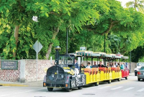 9 tour độc đáo khám phá London - 4 8. Tìm hiểu lịch sử thương mại của London với London Behind The Scenes Tour