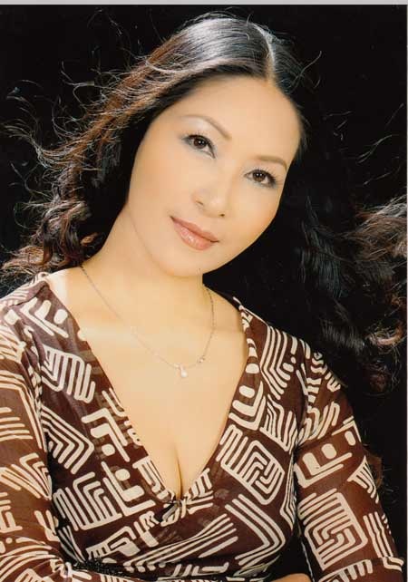 NSƯT Tố Uyên: Nét xuân đi cùng năm tháng - 1 NSƯT Tố Uyên: Nét xuân đi cùng năm tháng - 1