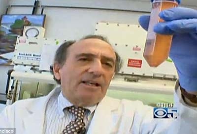 Trường hợp đầu tiên được chữa khỏi AIDS - 3