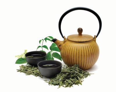Làm mát cơ thể bằng trà xanh, rau má và cà chua - 2 Làm mát cơ thể bằng trà xanh, rau má và cà chua - 2