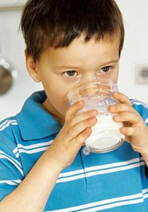 Nước uống nào tốt nhất khi trẻ vận động nhiều? - 1 Nước uống nào tốt nhất khi trẻ vận động nhiều? - 1