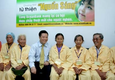 Cứu được đôi mắt là cứu được cả một cuộc đời - 2 Cứu được đôi mắt là cứu được cả một cuộc đời - 2