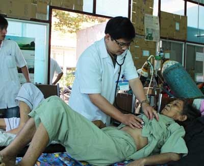 Mủi lòng cảnh bệnh nhân chạy thận đón Tết tại bệnh viện - 3 Mủi lòng cảnh bệnh nhân chạy thận đón Tết tại bệnh viện - 3
