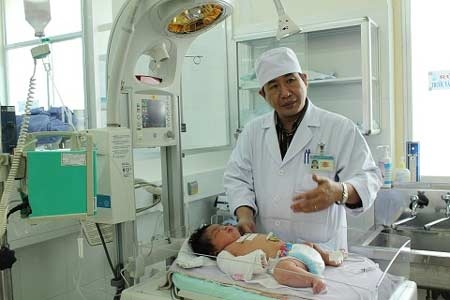 Trẻ sơ sinh 6kg: Gia đình có “truyền thống” sinh con to - 1 Trẻ sơ sinh 6kg: Gia đình có “truyền thống” sinh con to - 1