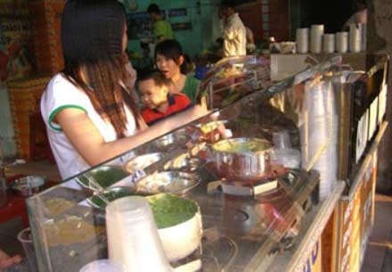 Suy dinh dưỡng vì ăn cháo dinh dưỡng? - 1 Suy dinh dưỡng vì ăn cháo dinh dưỡng? - 1