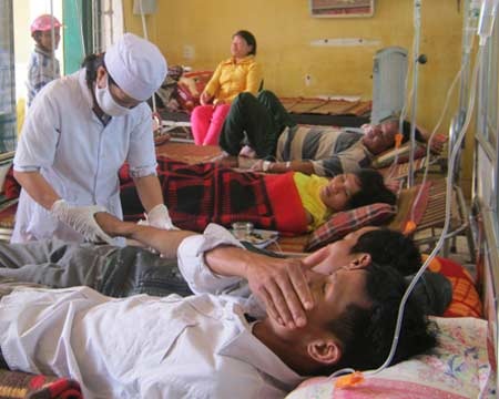 Quảng Ngãi: Hơn chục người nhập viện sau ăn bún bò - 1 Quảng Ngãi: Hơn chục người nhập viện sau ăn bún bò - 1