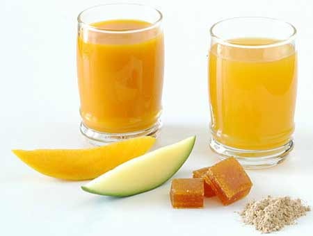Không dùng thìa kim loại khuấy nước trái cây tươi - 1 Không dùng thìa kim loại khuấy nước trái cây tươi - 1