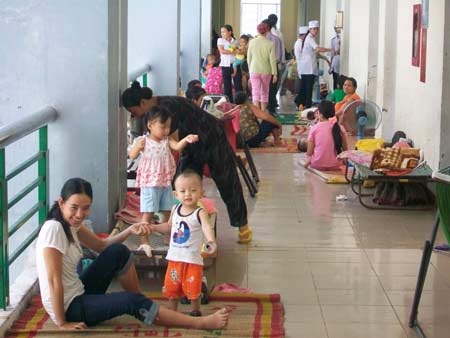Quảng Ngãi: “Nóng” dịch bệnh tay chân miệng - 1 Quảng Ngãi: “Nóng” dịch bệnh tay chân miệng