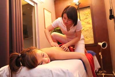 Hương Sen - Hành trình 20 năm “minh oan” cho nghề mát-xa - 2 Hương Sen - Hành trình 20 năm “minh oan” cho nghề mát-xa