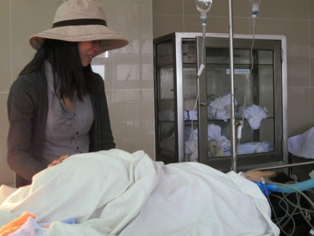 Phú Yên: Mẹ con sản phụ cùng tử vong sau 4 giờ chờ sinh - 1 Phú Yên: Mẹ con sản phụ cùng tử vong sau 4 giờ chờ sinh