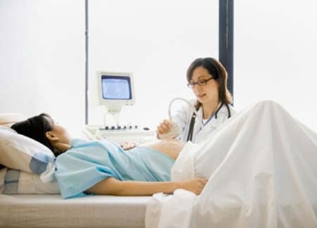 Phòng tránh tai biến sản khoa: Siêu âm liên tục là đủ? - 1 Phòng tránh tai biến sản khoa: Siêu âm liên tục là đủ?