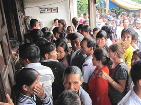 Náo loạn "Quan Vân Trường" giáng thế chữa… bách bệnh  - 1