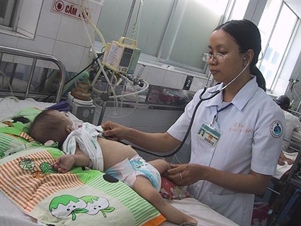 TPHCM: Bùng phát dịch bệnh trẻ em