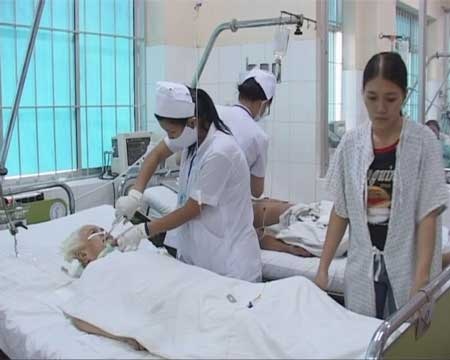 Viện phí vẫn “chạy” trước chất lượng khám chữa bệnh! - 1 Chất lượng dịch vụ y tế chưa có nhiều chuyển biến sau 1 tháng thực hiện giá viện phí mới