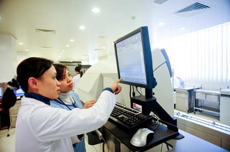 Vinmec - Phát triển ấn tượng sau 8 tháng hoạt động - 5 TT Xét nghiệm với trang thiết bị hiện đại
