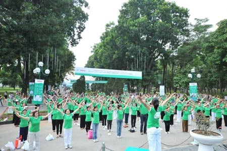 Đồng diễn thể dục cùng hành động vì sức khoẻ xương