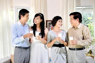 - Đậm độ năng lượng cao: 1 ly 200ml cung cấp 200Kcal