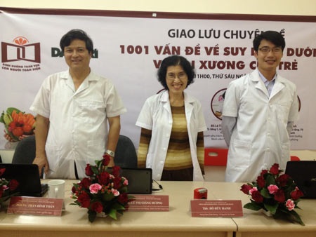 Tư vấn 1001 vấn đề về suy dinh dưỡng và còi xương của trẻ - 1 PGS. TS Trần Đình Toán - Trưởng khoa Dinh dưỡng, Bệnh viện Hữu Nghị