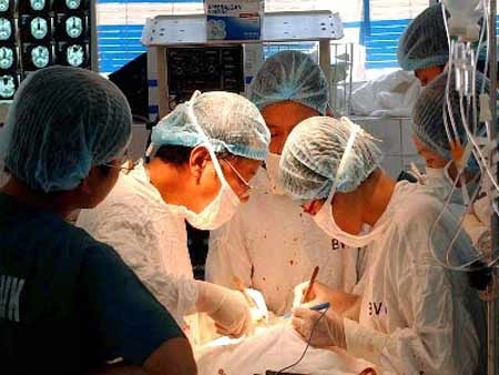 Bác sĩ kể chuyện ‘đứt cái gì, nối cái ấy’ - 1 “Đứt cái gì nối cái ấy”