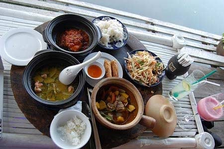Dinh dưỡng đặc biệt cho người lọc máu ngoài thận - 1 Người chạy thận nên ăn tăng đạm giảm muối